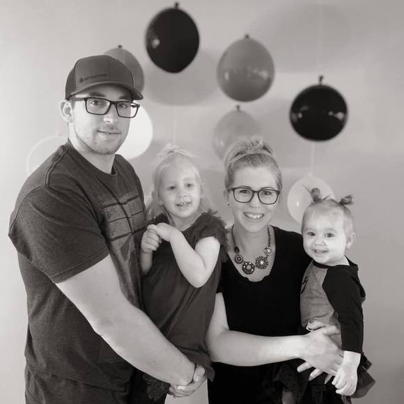 Meet your Posher, Brittanie - Picture 1 of 1